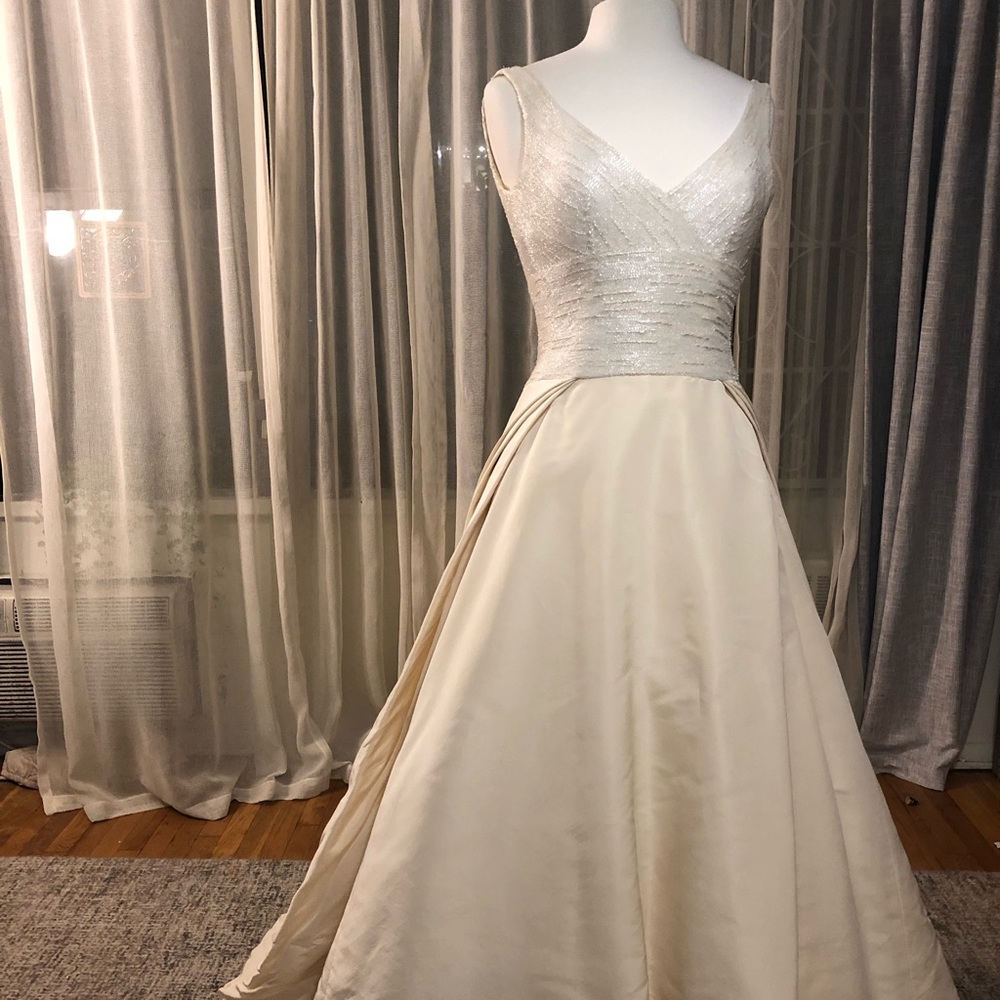 Stunning wedding dress